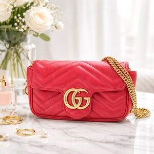 Gucci GG Marmont Mini Matelassé Red Leather Chain Bag
